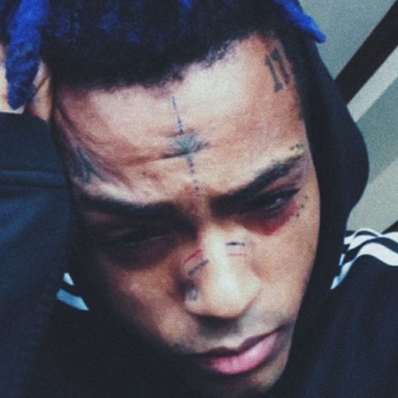 Profile Picture of Daniel Orona (@y33zy_b3ar) on Poshmark