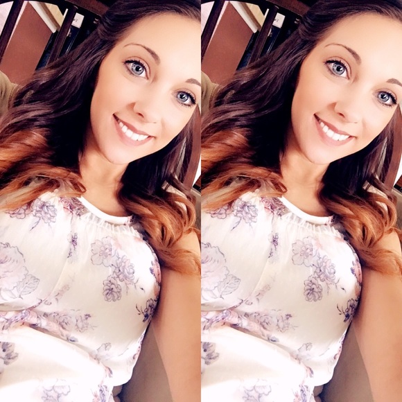 Profile Picture of Brianna Munyan (@briannamunyan) on Poshmark