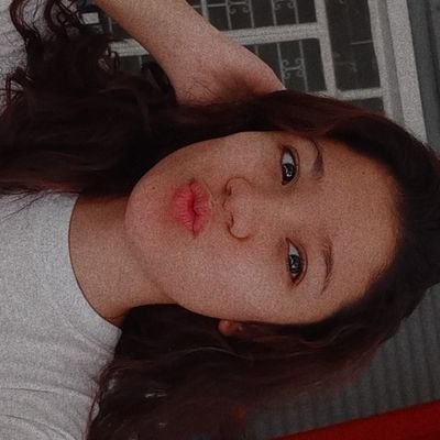 Profile Picture of Shelley (@NicoleMaranan) on Twitter
