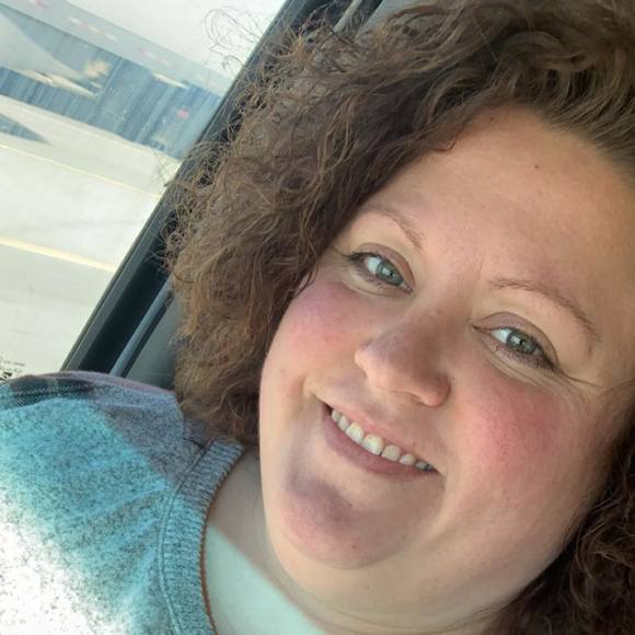 Profile Picture of Angela Holcomb rodgers (@angela_h18) on Poshmark