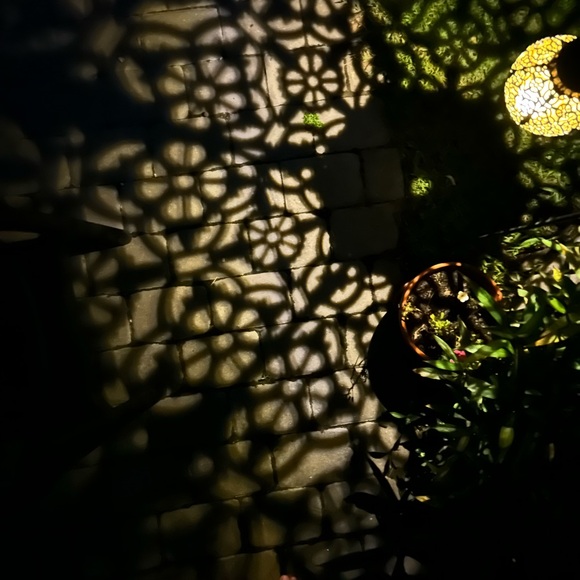 Profile Picture of Leah Jaworskyj (@leahjay31) on Poshmark