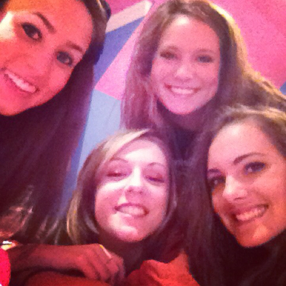 Profile Picture of Victoria Lansdale (@vlansdale) on Poshmark