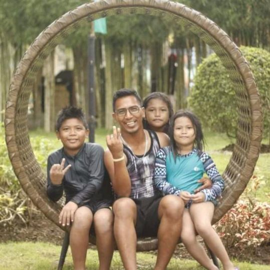 Profile Picture of 😍👧kirztie&kate👩😍 (@josephdaaco) on Tiktok