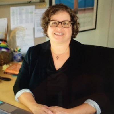 Profile Picture of L Page (@lpage85) on Twitter
