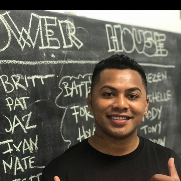 Profile Picture of Ivan Felix (@ivanfelix101) on Poshmark