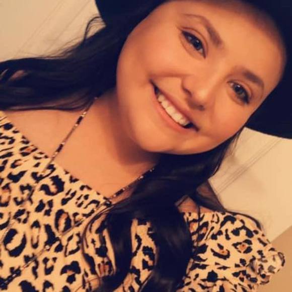 Profile Picture of Alexis Eustace (@aeustace14) on Poshmark