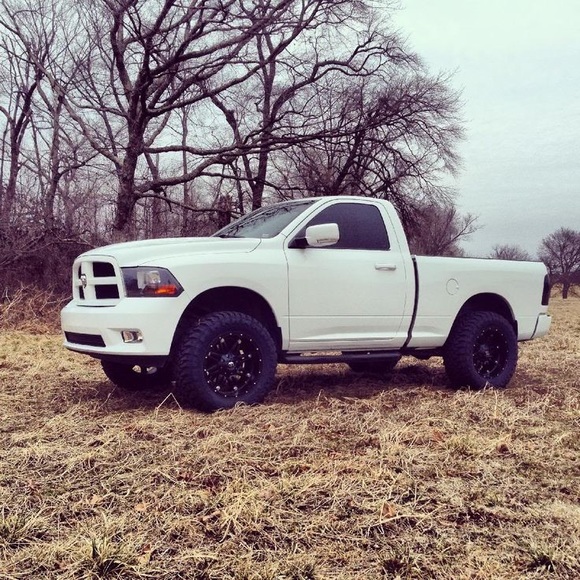 Raul Baylon - Poshmark Profile Picture of Raul Baylon (@rbaylo9590) on Poshmark