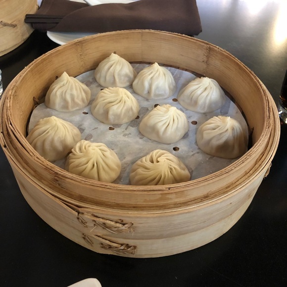 Profile Picture of Ben Segreto (@bsegreto) on Poshmark