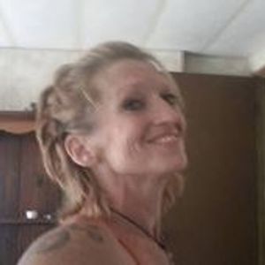 Profile Picture of Natalie Mansfield (@natalsnap) on Myspace