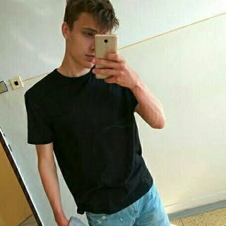 Profile Picture of Alex Vávra (@vavraalex) on Instagram