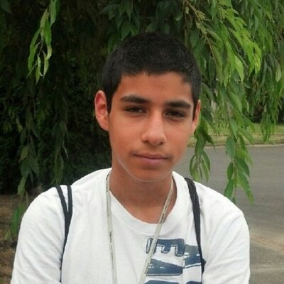 Profile Picture of Joshua Templeon Twitter