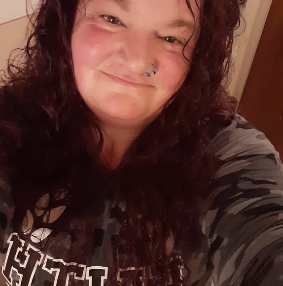 Profile Picture of Alicia Duncan (@aliciaduncan58) on Poshmark