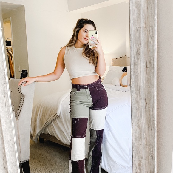 Profile Picture of Amanda Olivar (@amandaolivar) on Poshmark