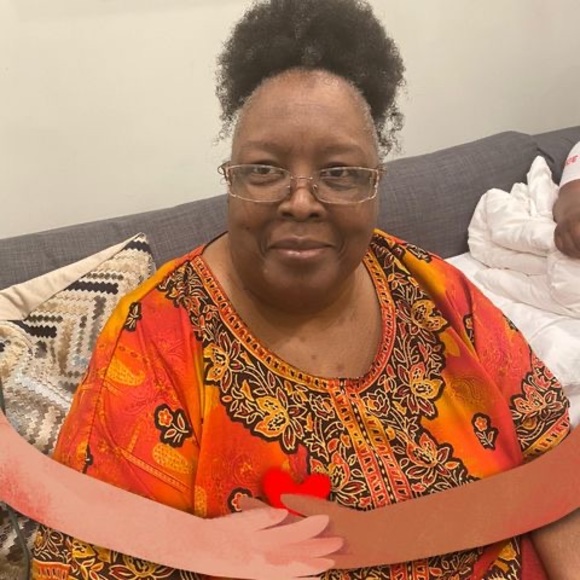 Profile Picture of Barbara Clover (@bodum63) on Poshmark