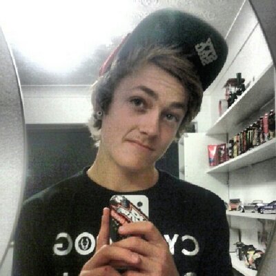 Profile Picture of Ben Shook (@Shooky191) on Twitter