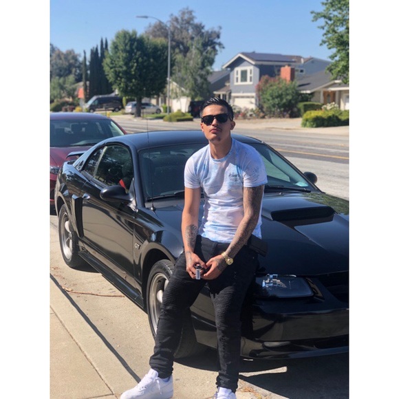 Profile Picture of Isaac Chacon zavala (@isaac_2v) on Poshmark
