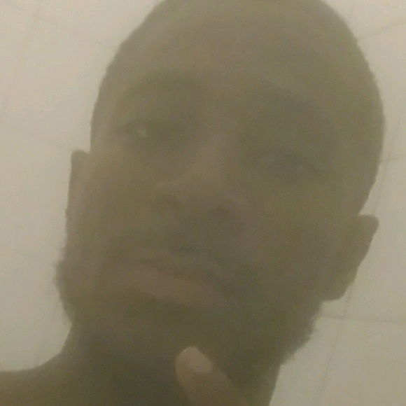 Profile Picture of Kejin Obas (@outfits2025) on Poshmark