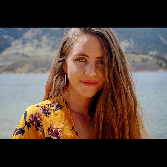 Profile Picture of Emily Karbach (@emco1775) on Poshmark