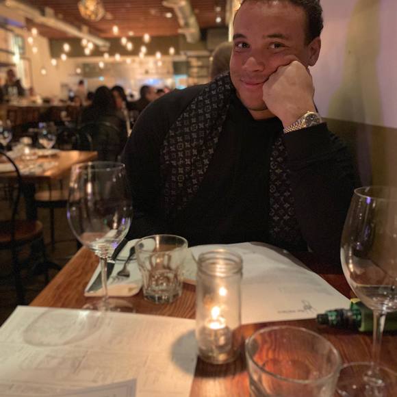 Profile Picture of David Dee (@david_dee) on Poshmark