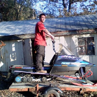 Profile Picture of Kevin Salt (@desmondtiny17) on Twitter