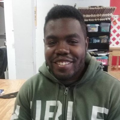 Profile Picture of Lawrence Gilliam (@rosiesdad1992) on Twitter
