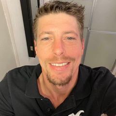 Profile Picture of blakeglaesmann (@blakeglaesmann) on Tiktok