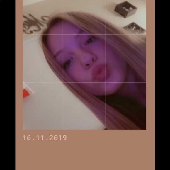 Savannah Maxwell - Poshmark Profile Picture of Savannah Maxwell (@savstorm123) on Poshmark