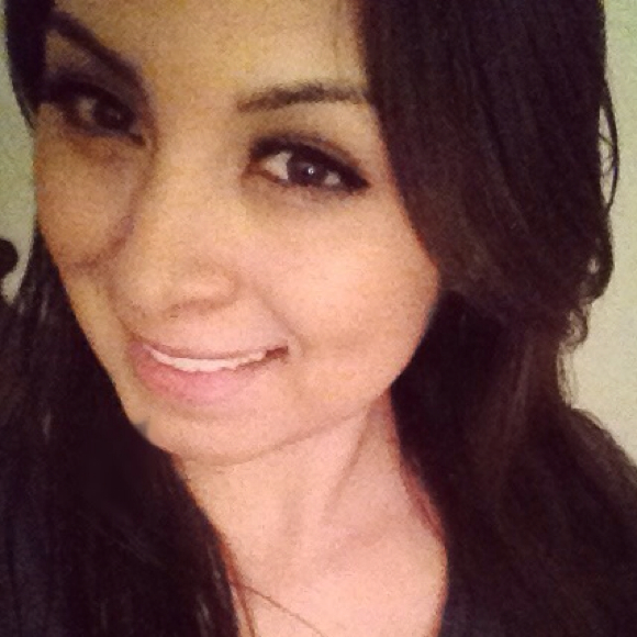 Profile Picture of Janett Palacios (@losarcos) on Poshmark