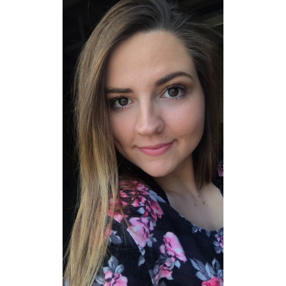 Profile Picture of Bridget Norman (@bnormannn) on Poshmark