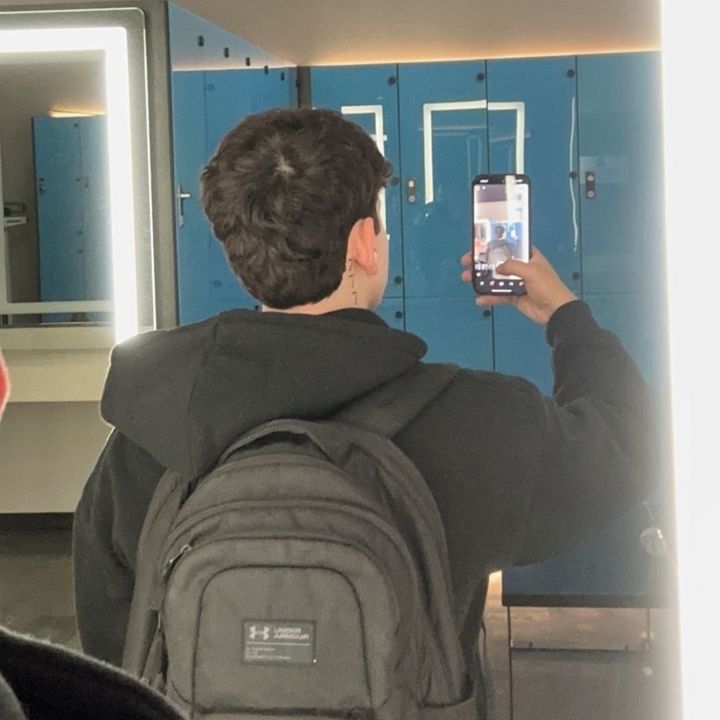 Profile Picture of alexander (@alexxloopz) on Tiktok