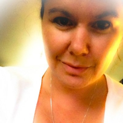 Profile Picture of Nadine (@NadineGaudaur) on Twitter