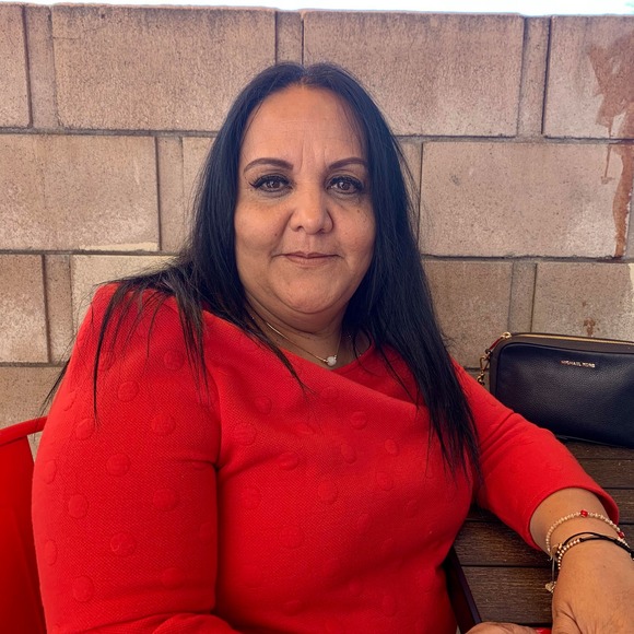Profile Picture of Rosalba Castorena (@rosalba_curiel) on Poshmark