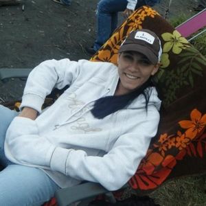 Profile Picture of Vanessa Olson (@nessalenae) on Myspace