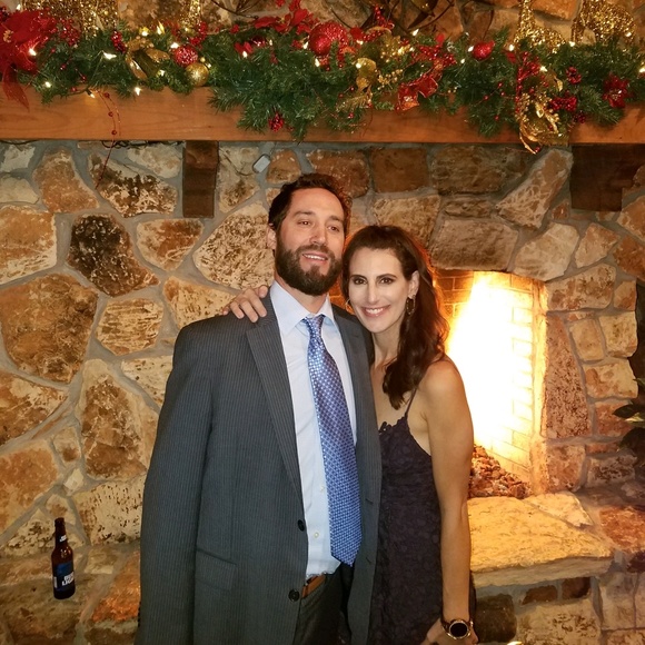 Profile Picture of Elena Yohai (@elenalu2000) on Poshmark