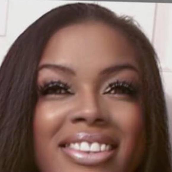 Profile Picture of Mona Sims-johnson (@ramona24) on Poshmark