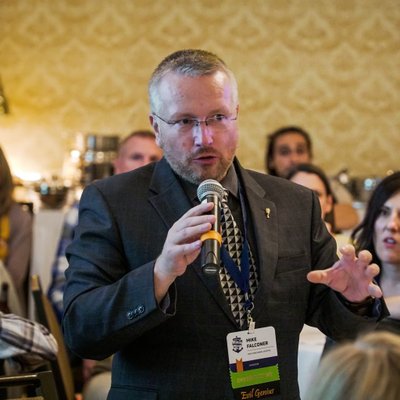 Profile Picture of Mike Falconer (@mike_falconer) on Twitter