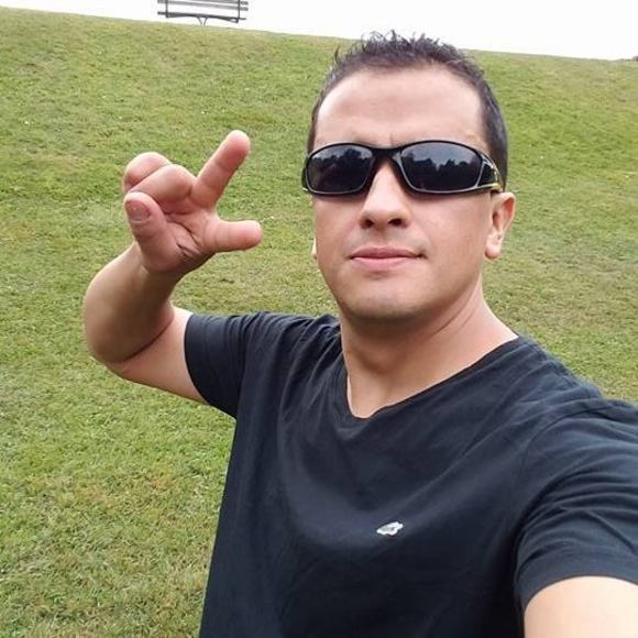 Profile Picture of Leonardo Malagon (@lmalagon27) on Poshmark