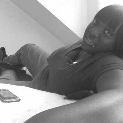 Profile Picture of Ericka D Small (@LIV3LAUGH_LOV3) on Twitter