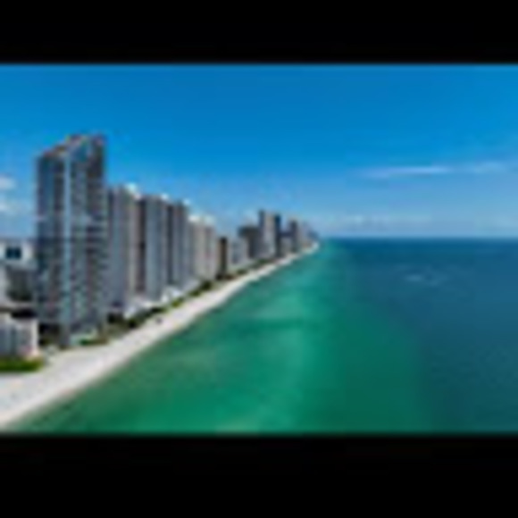 Reynier Labaut - Poshmark Profile Picture of Reynier Labaut (@labautlopez) on Poshmark