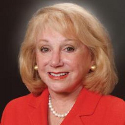 Profile Picture of Carolyn Stein (@carolynkstein) on Twitter