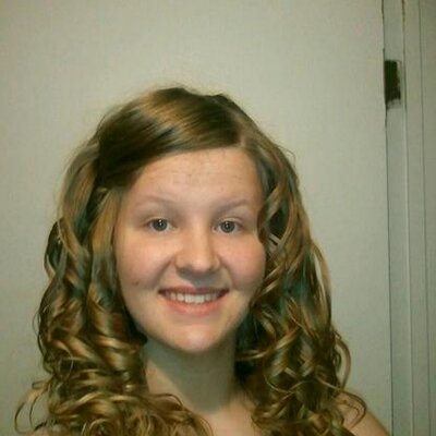 Profile Picture of Ariel Potts (@Ariel_kay93) on Twitter