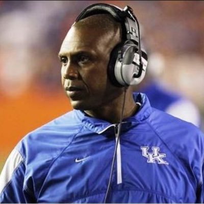 Profile Picture of Royce Hooks (@Ron29667559) on Twitter