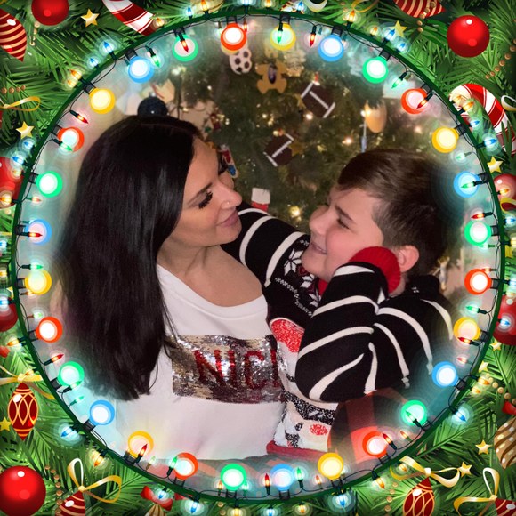 Profile Picture of Jenelle Gardler (@jgardler) on Poshmark