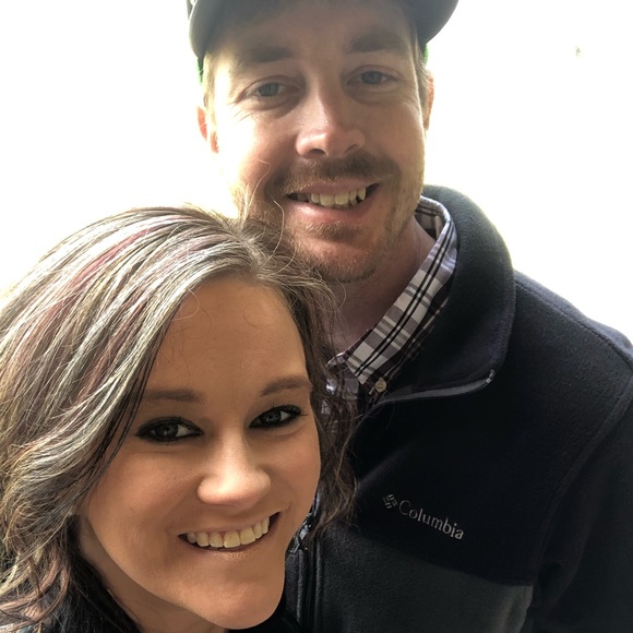 Profile Picture of Kylea Mace (@kyleamace) on Poshmark