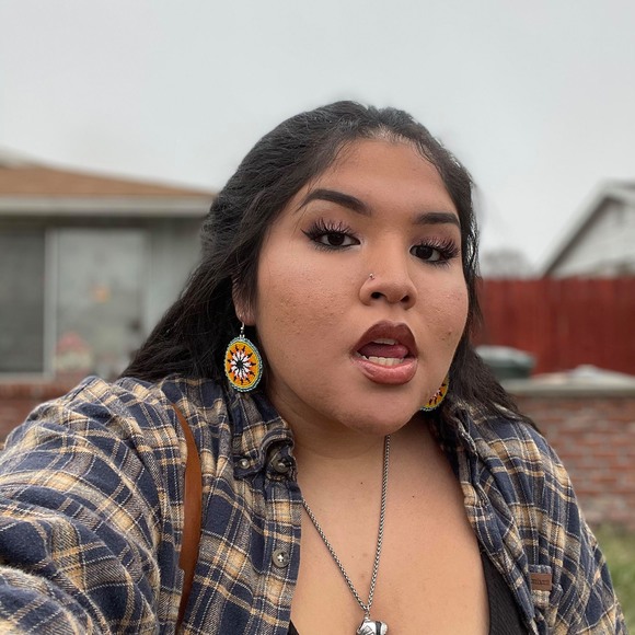 Profile Picture of Kylie Mountainchief (@mountainchiefk) on Poshmark