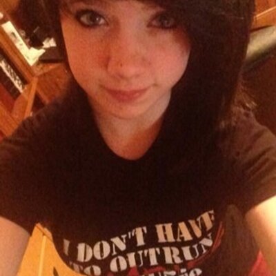 Profile Picture of Aiden Cox (@bvbartist) on Twitter