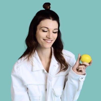 Profile Picture of L'Aura (@apostrofoaura) on Twitter