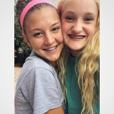 Profile Picture of Lilly Powers (@Lillpow12) on Twitter