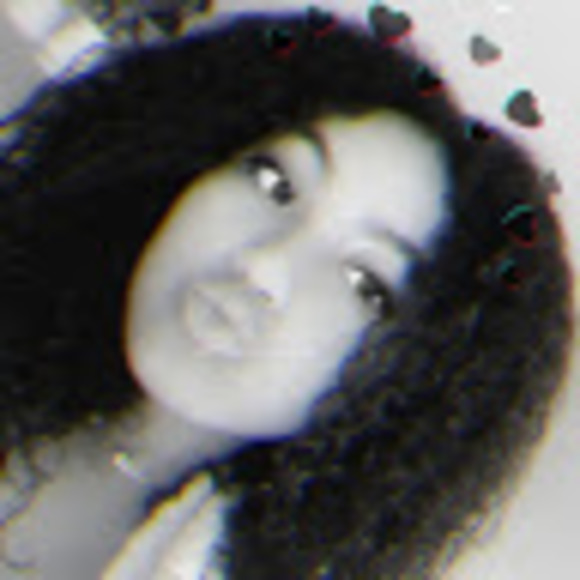 Profile Picture of Ivy Grace (@howardivy699) on Poshmark