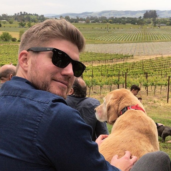 Profile Picture of Dan Zychlinski (@danielz36) on Poshmark